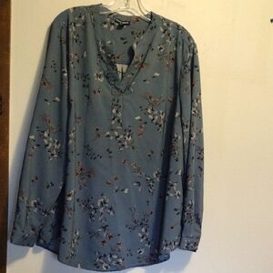 Hilary Radley Blue Floral Blouse